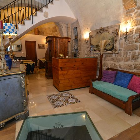 S.Andrea Degli Armeni Dimora Di Charme Bed & Breakfast ตารันโต ภายนอก รูปภาพ