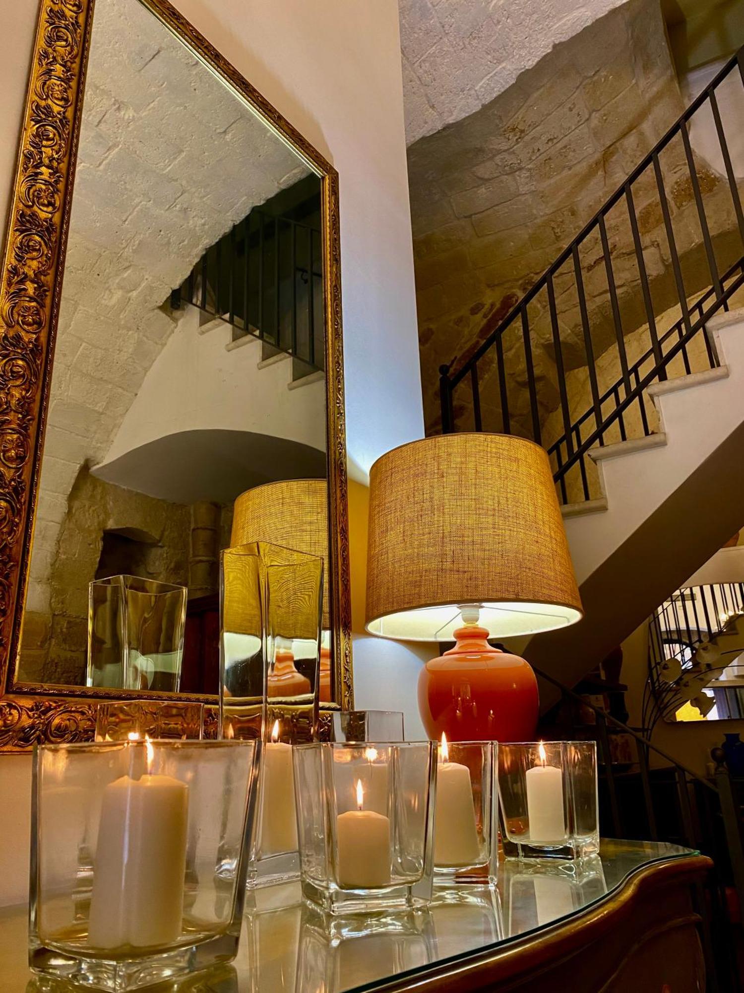 S.Andrea Degli Armeni Dimora Di Charme Bed & Breakfast ตารันโต ภายนอก รูปภาพ