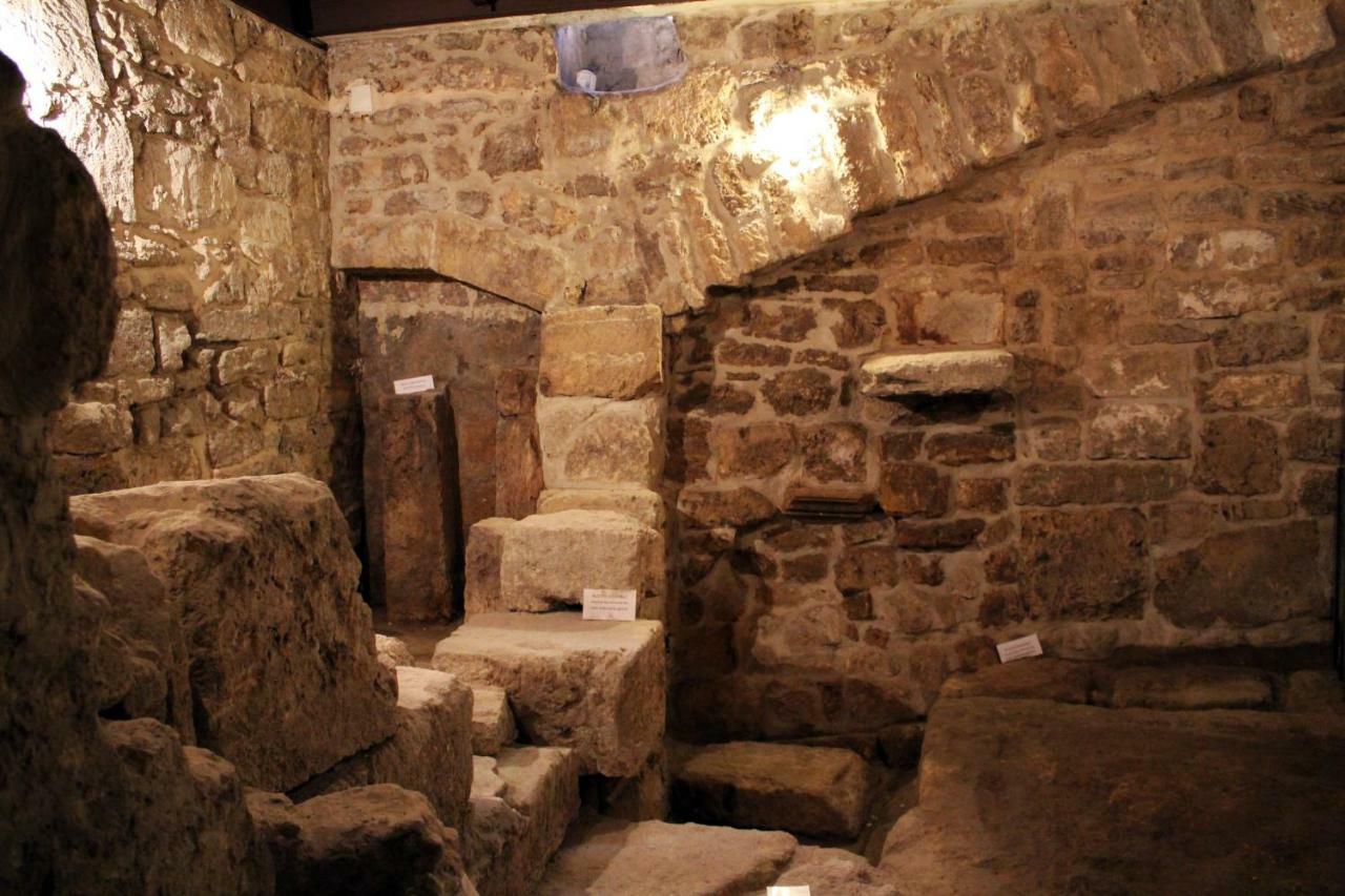 S.Andrea Degli Armeni Dimora Di Charme Bed & Breakfast ตารันโต ภายนอก รูปภาพ